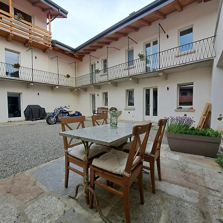 B&B Il Cortile Soriso エクステリア 写真